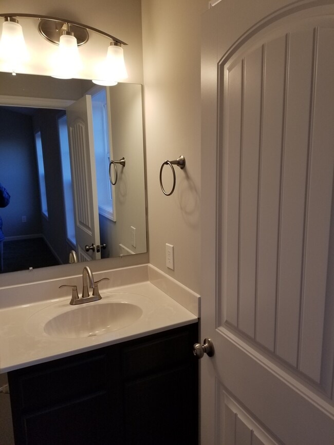 Building Photo - 4 Pacer Drive