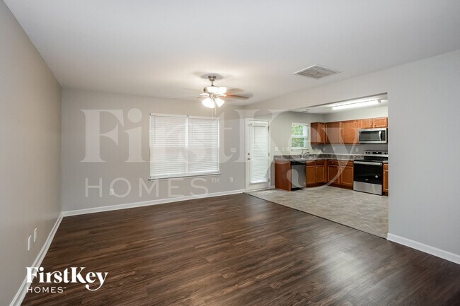 Building Photo - 4944 Rockwood Rd