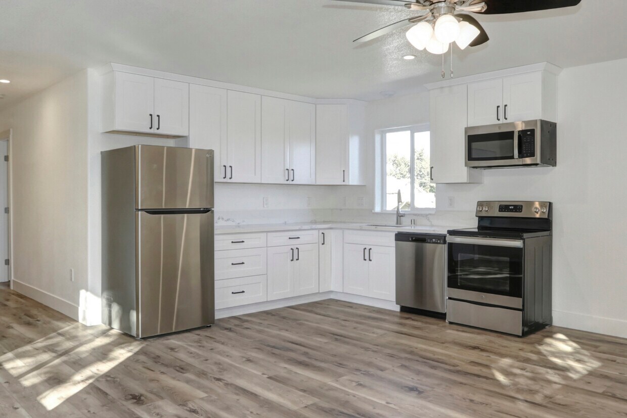 kitchen - 5204 Q St