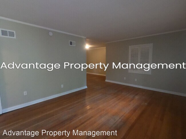 Building Photo - 3 br, 1 bath House - 1419 Briarwood Dr