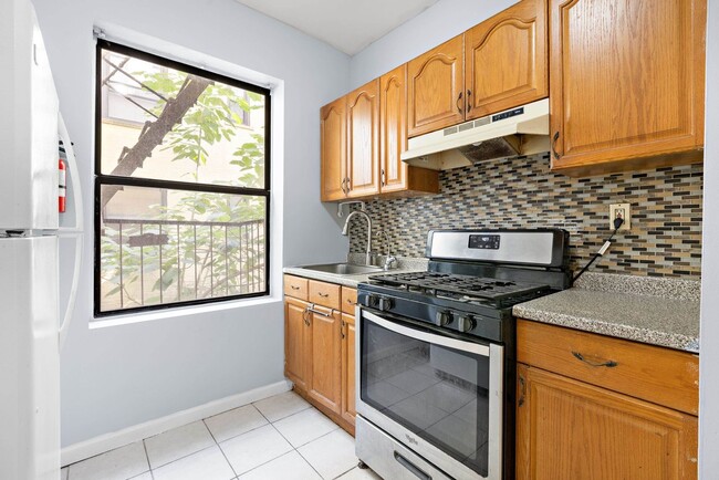 Building Photo - 6209-6215 Boulevard E-1GN-1GN