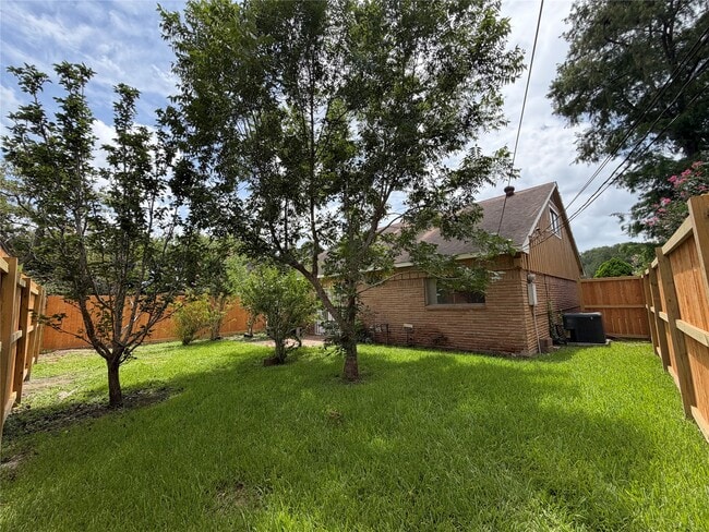 Foto del edificio - 13419 Candleshade Ln