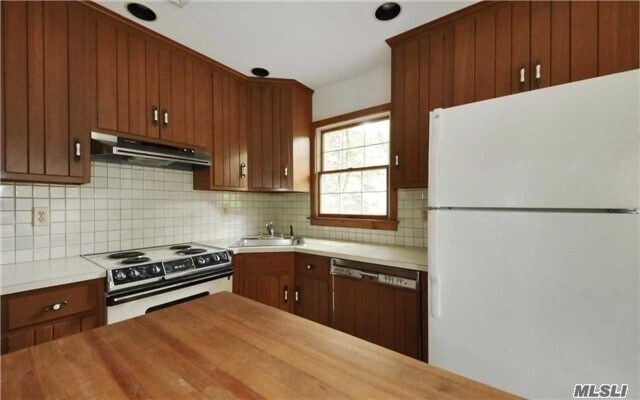 Foto del edificio - 59 Upper Sheep Pasture Rd