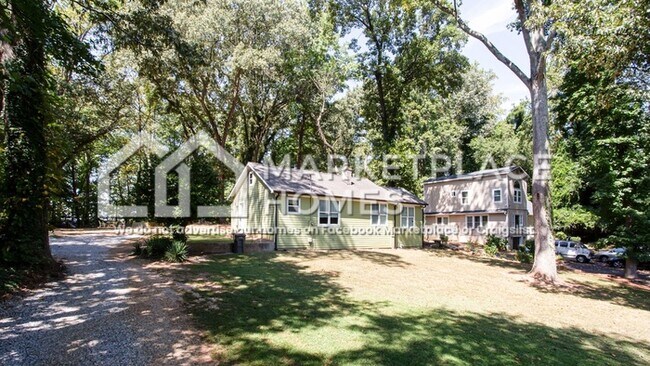 Foto del edificio - 3051 Springdale Rd
