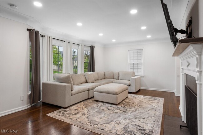 Building Photo - 3583 Riedham Rd