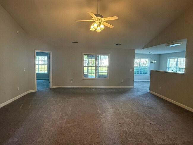 Building Photo - 234 Sienna Dr