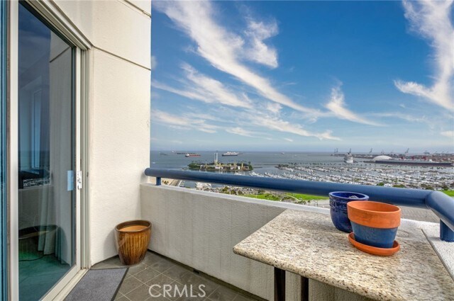 Foto del edificio - 525 E Seaside Way