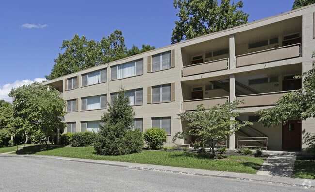 Rolling Hills Apartaments - Rolling Hills Apartment Homes