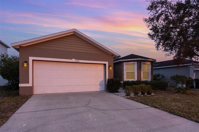 Building Photo - 1569 Tamarind Rd
