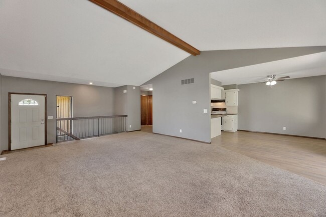 Building Photo - 8924-8926 E Bluestem
