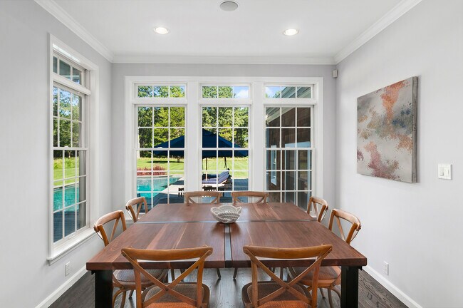 Foto del edificio - 100 Greenleaf Ln