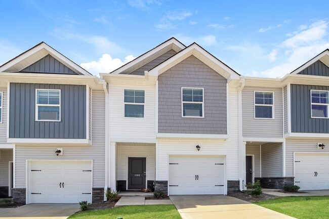 Building Photo - 102 Norse Crk Dr