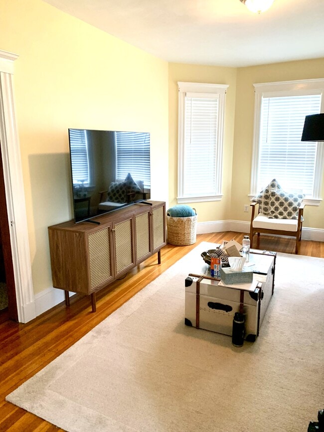 Living room - 36 St Margaret St