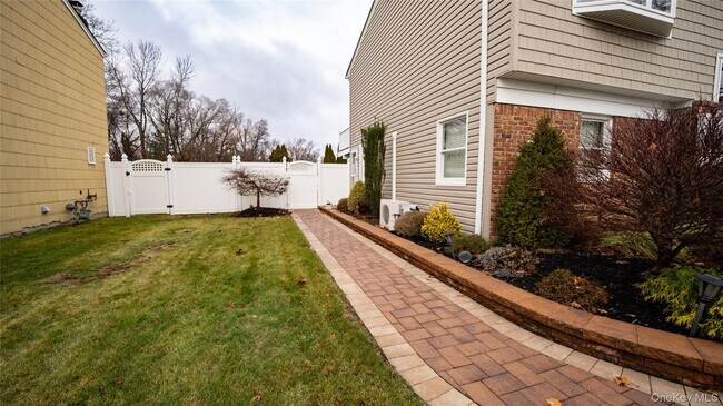 Foto del edificio - 15 Westminster Ln