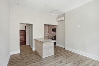 1924-1926 Spruce St photo'