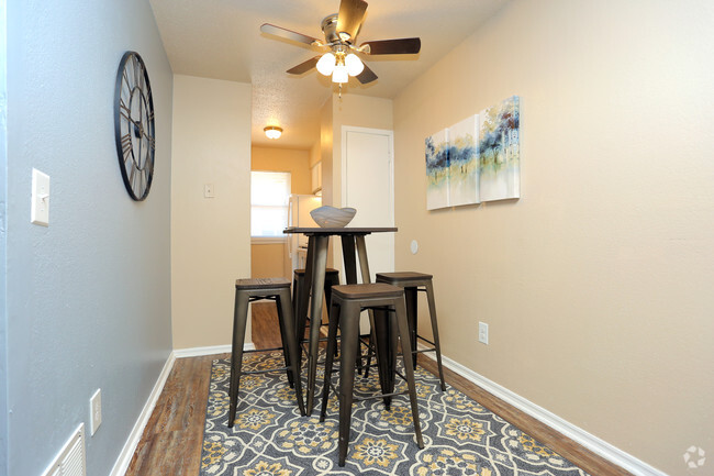 2BR Model - Dining Area - Forest Oaks