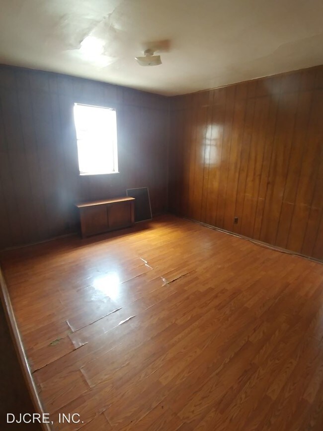 Foto del edificio - 2251 S 22nd St