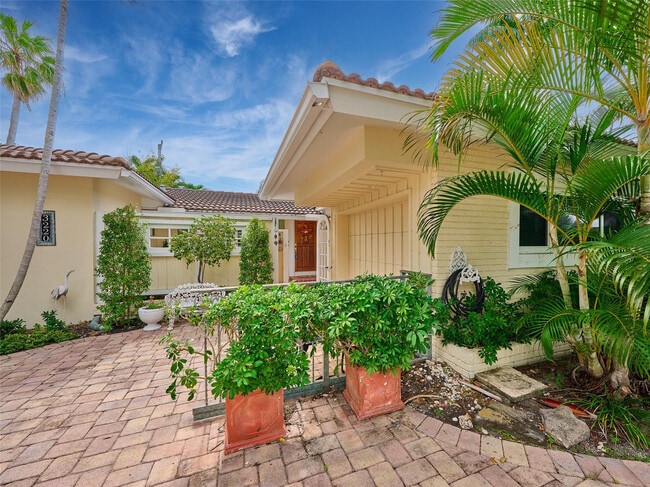 Foto del edificio - 3220 Oleander Way