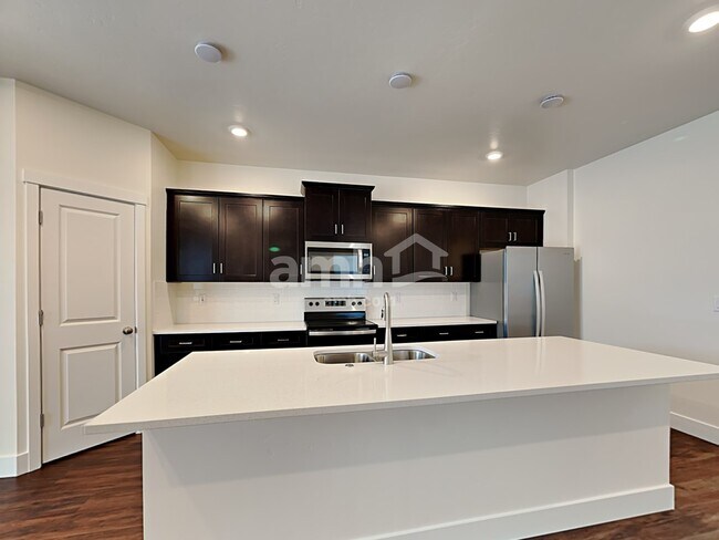 Building Photo - 4094 Bold Stripe Ave