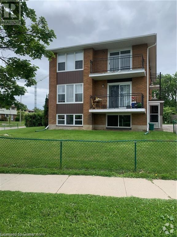 Building Photo - 6 Elmsdale Dr