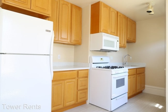 Building Photo - 1 br, 1 bath Apartment - 1019 S Van Ness Ave