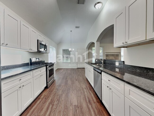 Foto del edificio - 12527 Avery Vale Ln