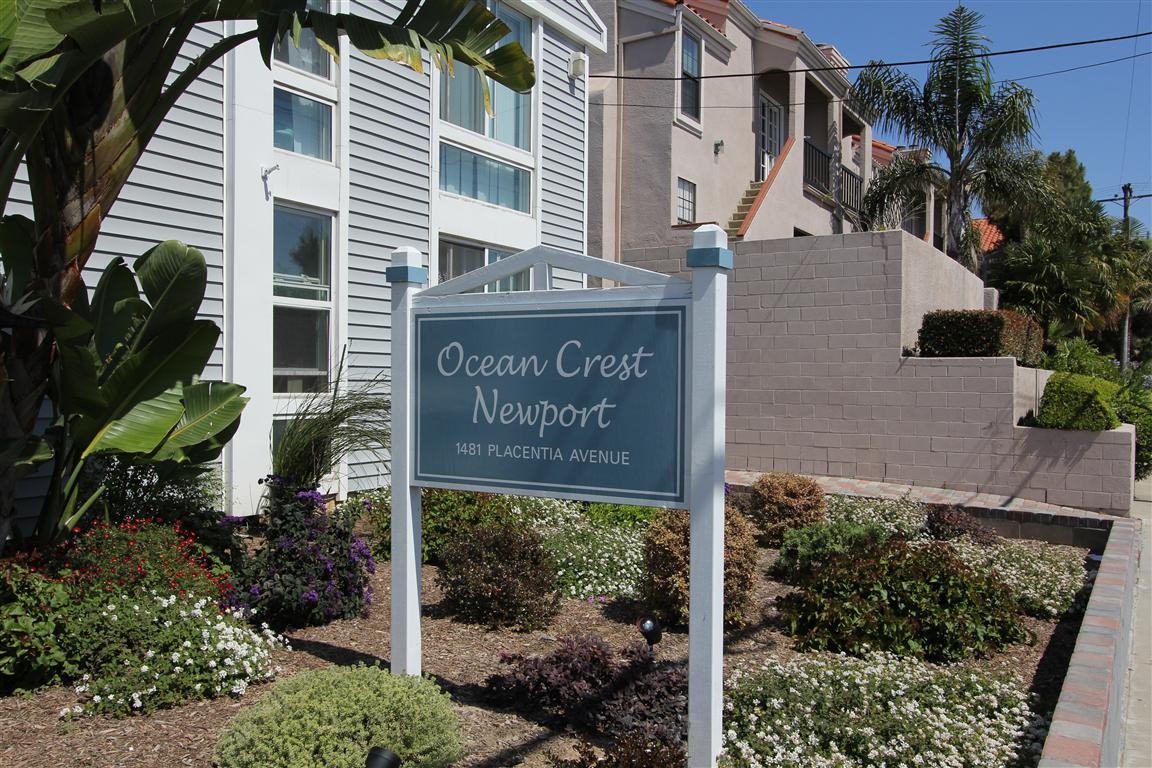 Primary Photo - Ocean Crest Newport