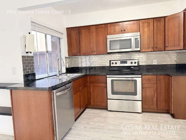 Building Photo - 7934 Mission Center Ct
