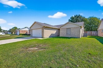 Building Photo - 4422 Wee Lassie Ln