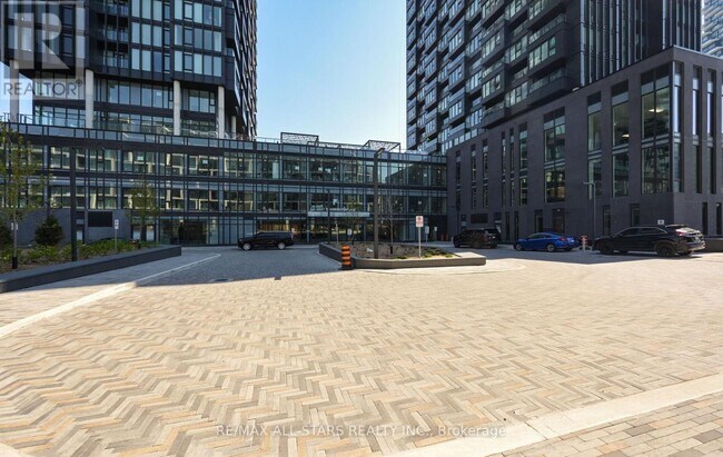 Building Photo - 1 Quarrington Ln