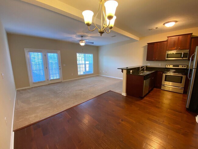 Building Photo - 2071 Reserve Ln