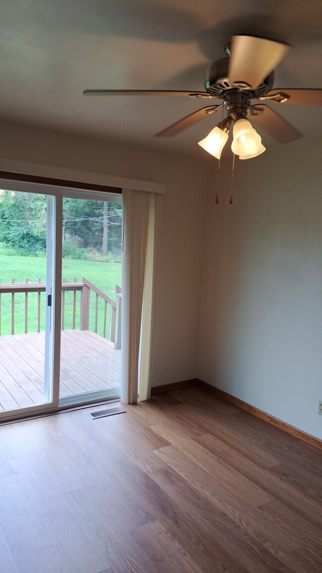 Foto del edificio - 1519 Almond St SW
