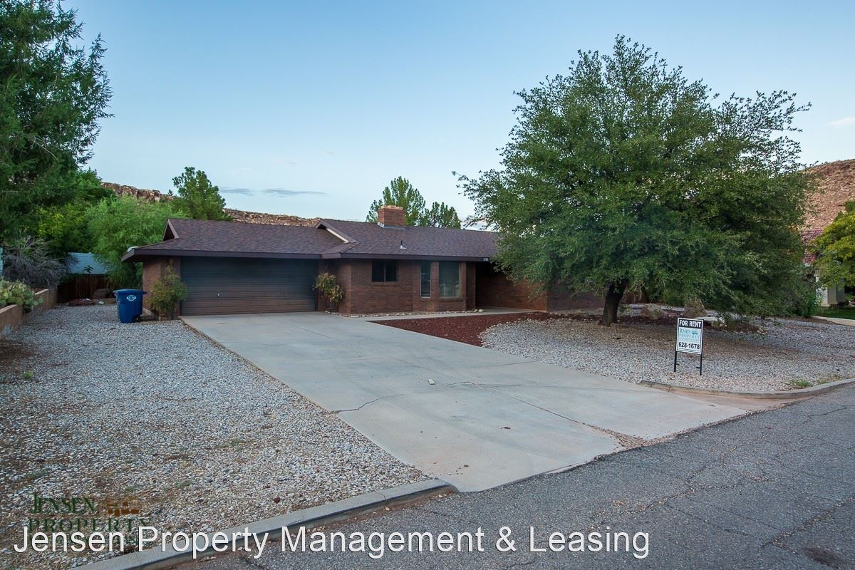 Primary Photo - 3 br, 2 bath House - 1126 Juniperro Serro Dr
