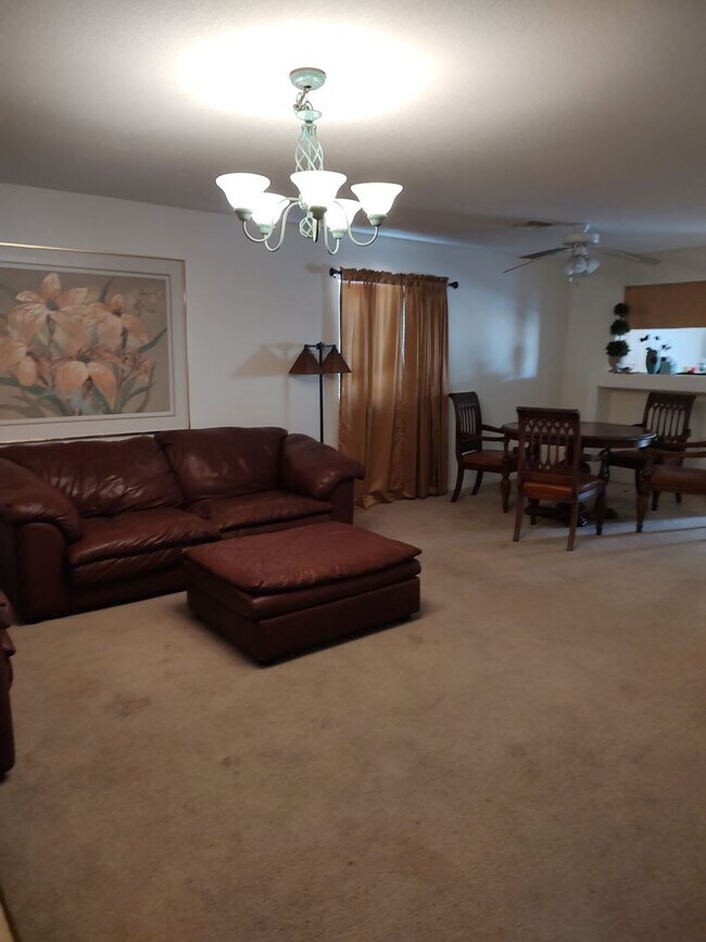 Foto del edificio - WELCOME HOME!!!