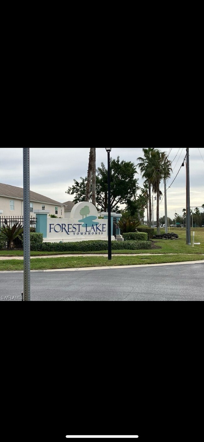 Foto del edificio - 3617 Pine Oak Cir
