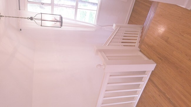 Foto del edificio - 517 N Maple Dr