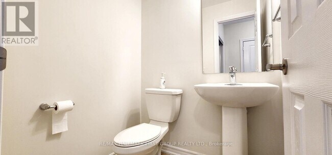 Photo du bâtiment - 2448 Steeplechase St