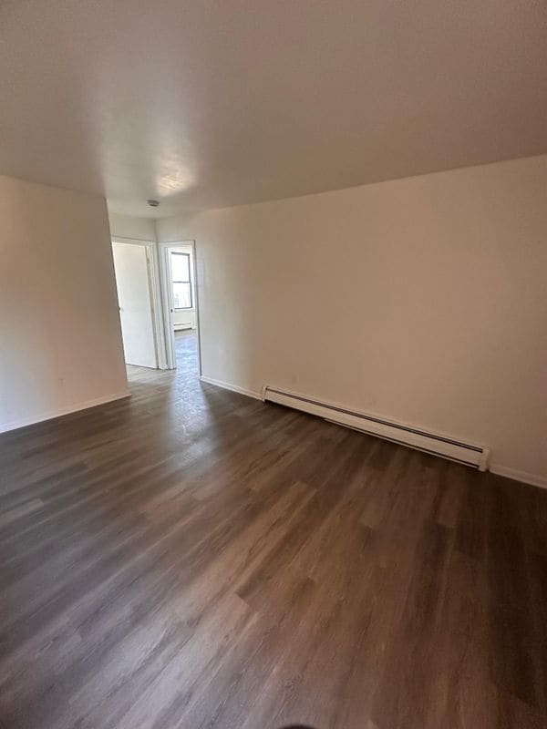 Foto del edificio - 16 Bergen Ave