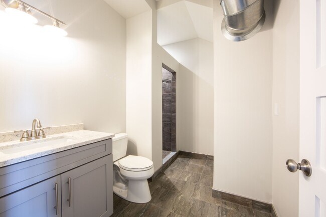 Foto del edificio - 490 Pearl St