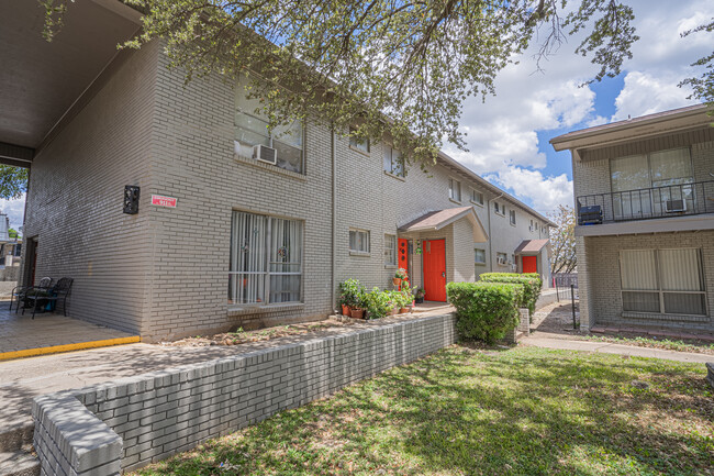 Building Photo - Executive Apartments