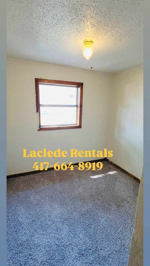 Foto del edificio - 3 bedroom 1 bathroom mobile home for rent