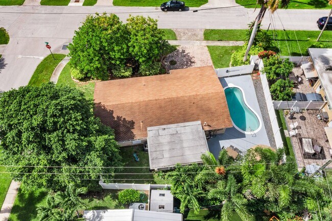 Foto del edificio - 795 SE 17th St