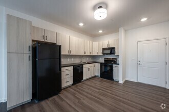3BR, 2BA - 1,064SF - Kitchen - Fox Pointe