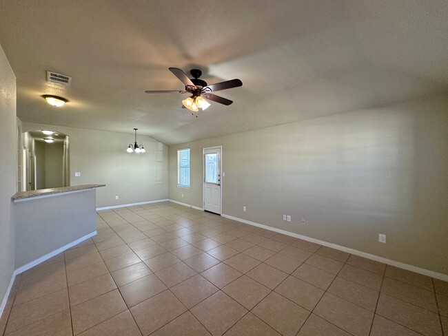 Foto del edificio - 1306 Cavalry Ln