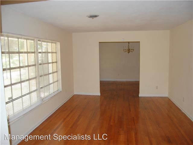 Foto del edificio - 2705 Placid Ave
