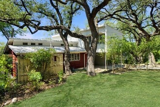 Building Photo - 1806 Alta Vista Ave