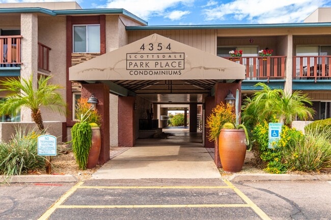 Building Photo - Remodeled 2-Bedroom, 2-Bath Condo in Prime Scottsdale Location