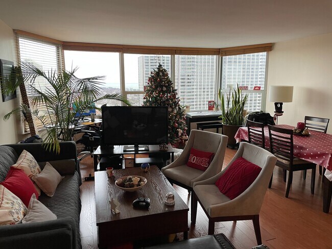 Foto del edificio - 720 W Gordon Terrace