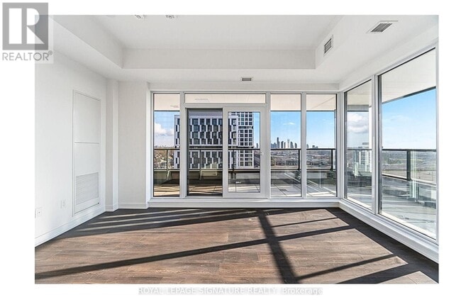 Building Photo - 1037 The Queensway