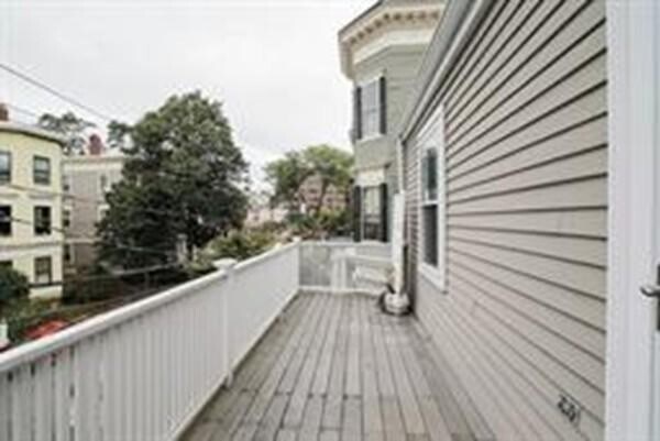 Primary Photo - 60 Highland Ave